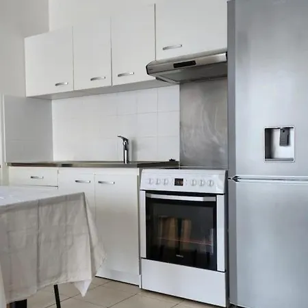 Appartement 2 Pieces 5Min Gare Val D'Europe Parking Inclus Montévrain Buitenkant foto