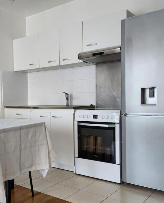 Apartment 2 Pieces 5min Gare Val D'europe Parking Inclus Montevrain